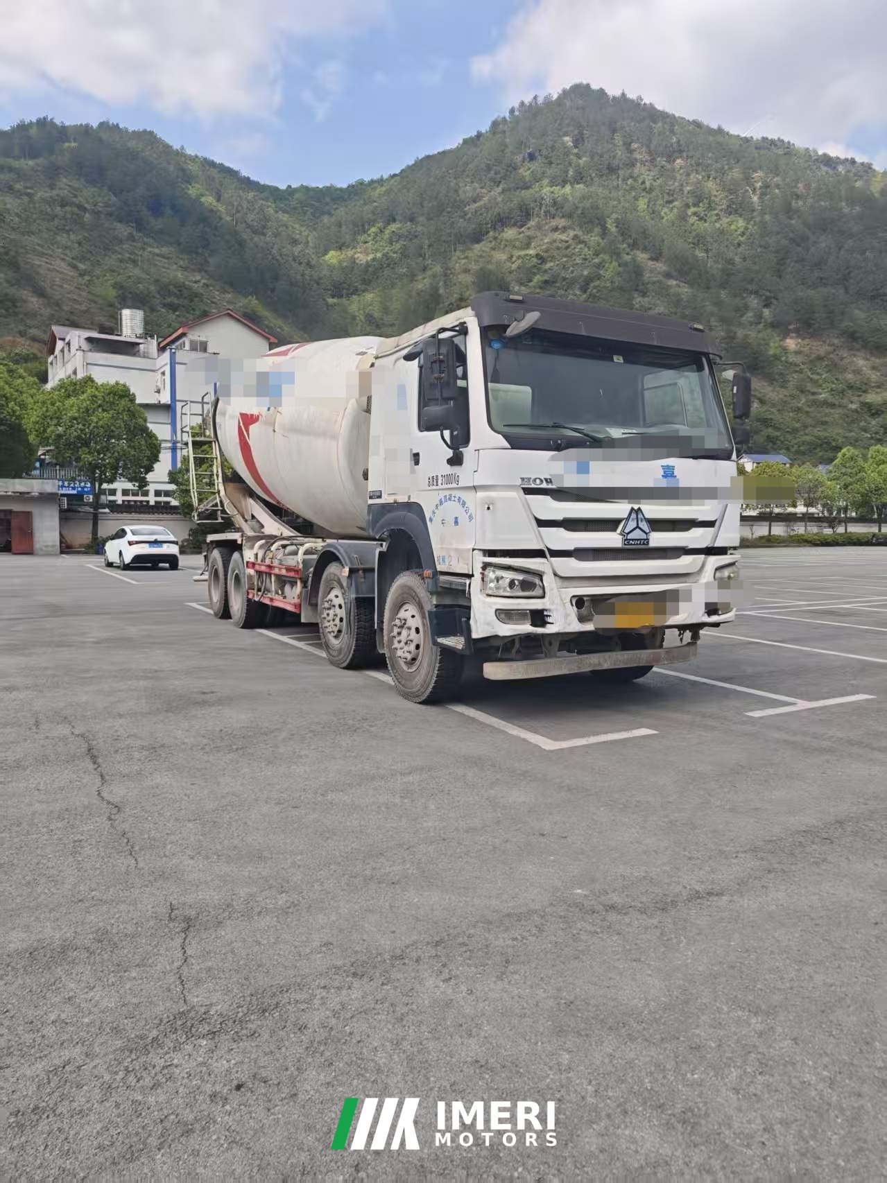 2018 Sinotruk HOWO HOWO-7 380 hp 8X4