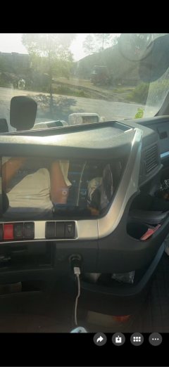 Dongfeng Liuzhou Chenglong H5 540 hp 6X4 - фото 3