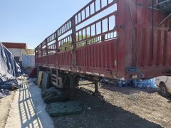 13 m x2.55 m 3 stake body semi-trailer - фото 1