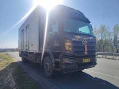 FAW Jiefang J6L 260 hp 4X2 6.8 m - фото 3