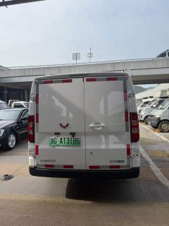 Wuling 2.3T 6 4.985 m BEV van truck 41.9kWh electric truck - фото 7