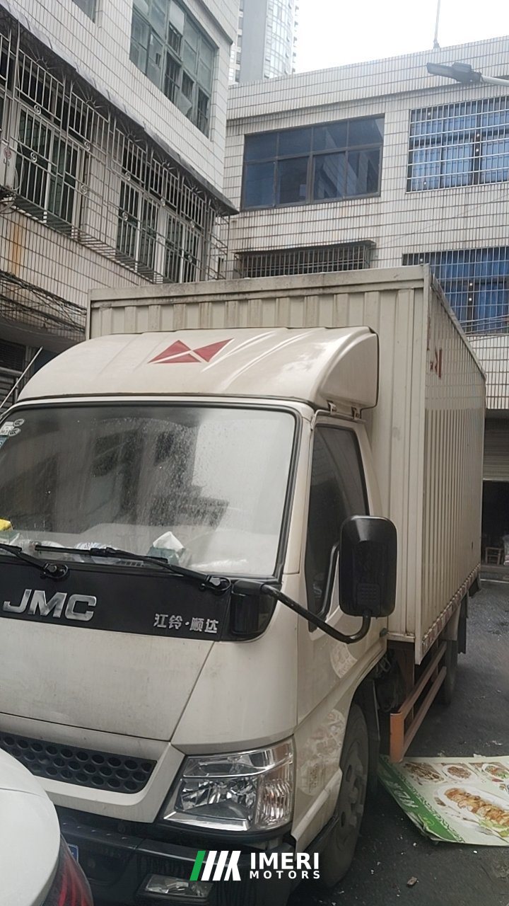 JMC 136 hp 4X2 3.7 m - грузовик из Китая
