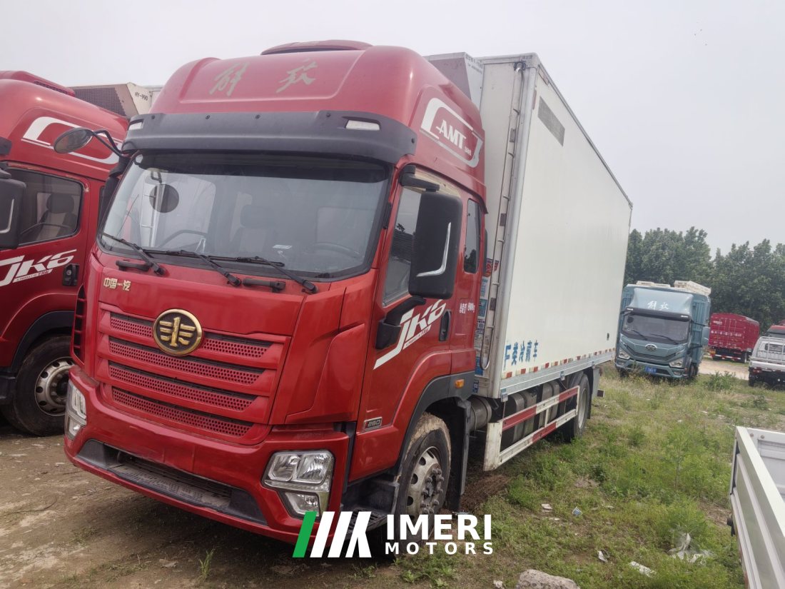 FAW Jiefang JK6 220 hp 4X2 6.75 m - грузовик из Китая