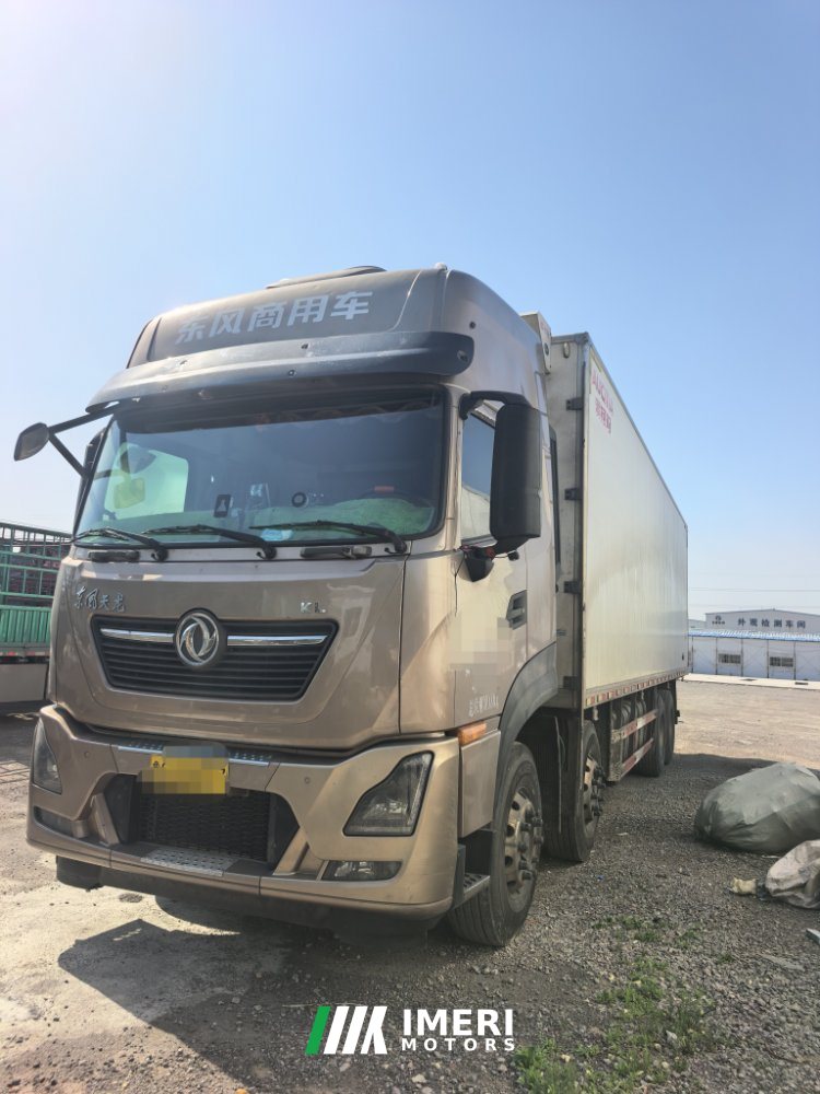 Dongfeng Tianlong VL 465 hp 8X4 9.6 m - грузовик из Китая