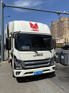 JMC + 146 hp 4X2 4.2 m - фото 1