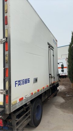 Foton Ollin CTS 156 hp 6X2 4.2 m - фото 3