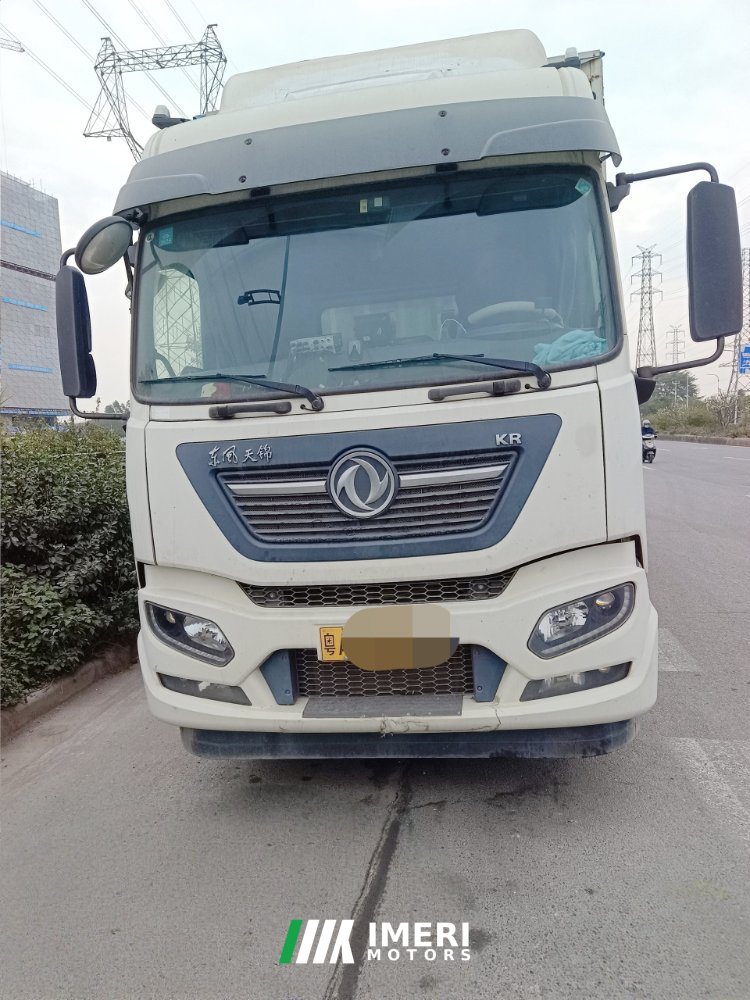 Dongfeng Tianjin KR 220 hp 4X2 9.8 m - грузовик из Китая