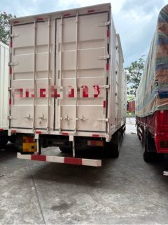 Dongfeng Liuzhou Chenglong H5 240 hp 4X2 9.7 m - фото 3