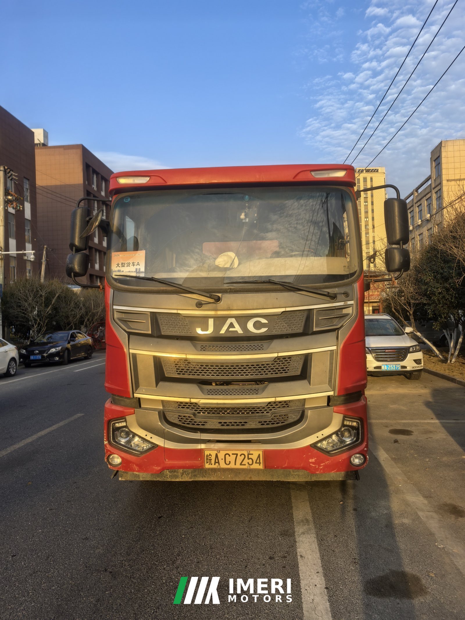 2021 JAC Gallop Gelfa A5 290 hp 8X4 6 m