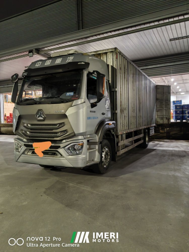 Sinotruk Hohan J5G 210 hp 4X2 8.6 m - грузовик из Китая