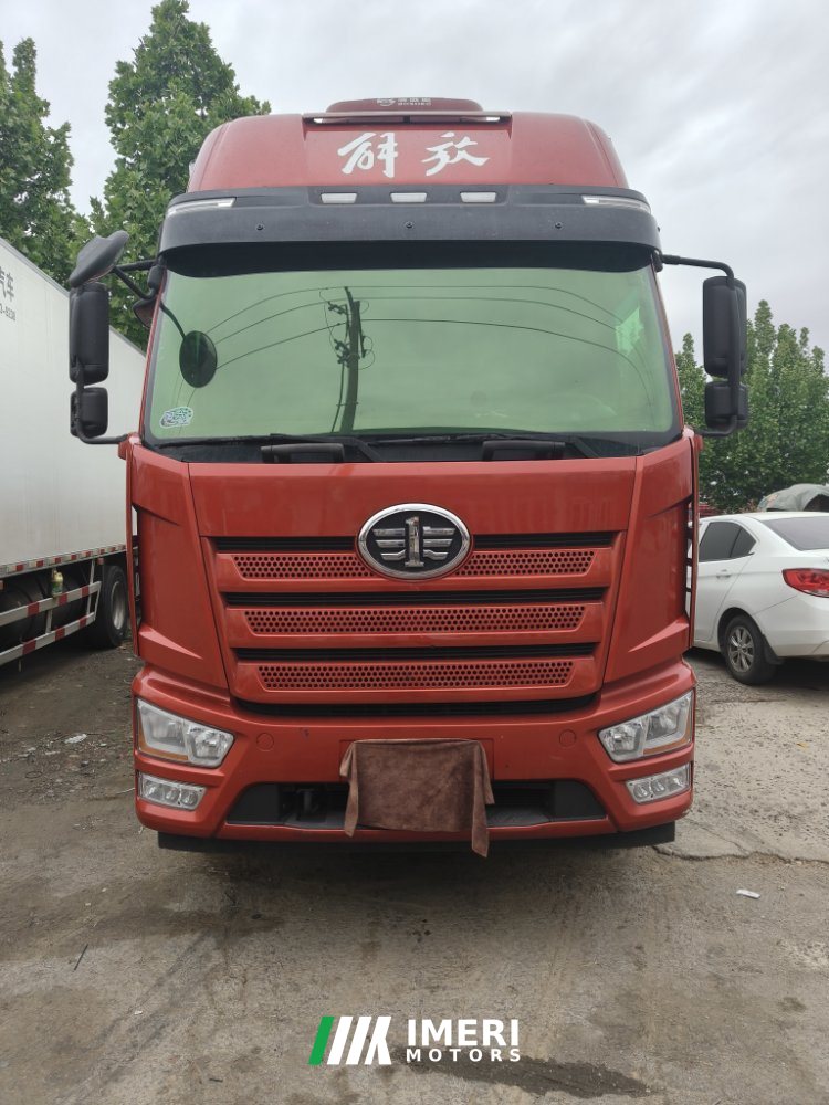 2023 FAW Jiefang J6L 260 hp 4X2 6.8 m
