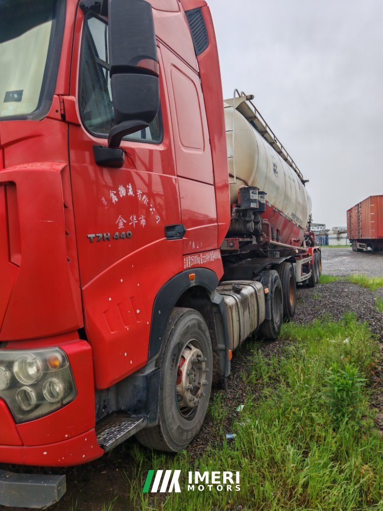 Sinotruk HOWO T7H 440 hp 6X4 - грузовик из Китая