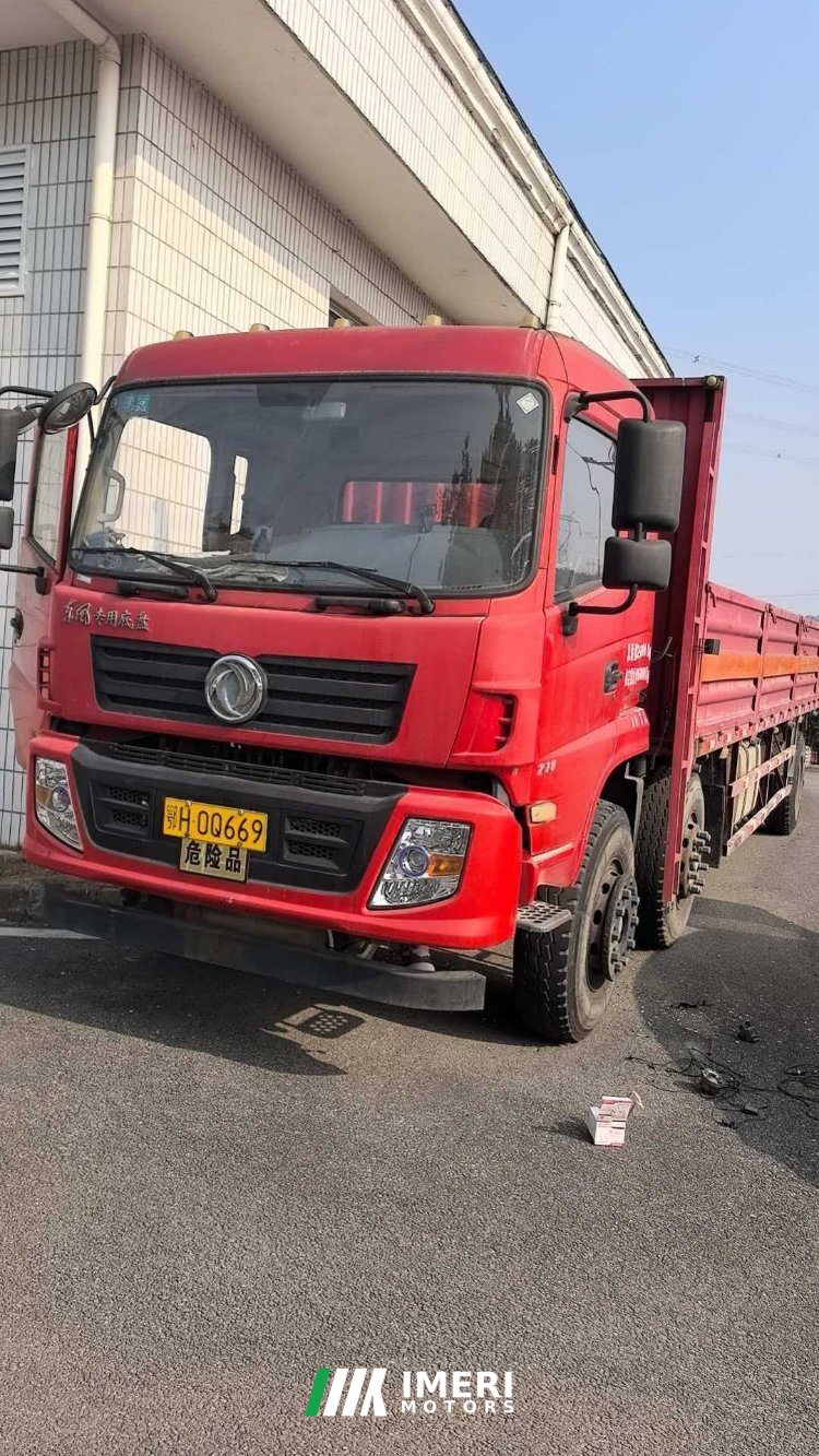 flatbed transport truck Dongfeng - грузовик из Китая