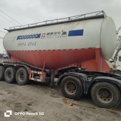 8.3 m x2.55 m 3 tank semi-trailer - фото 1