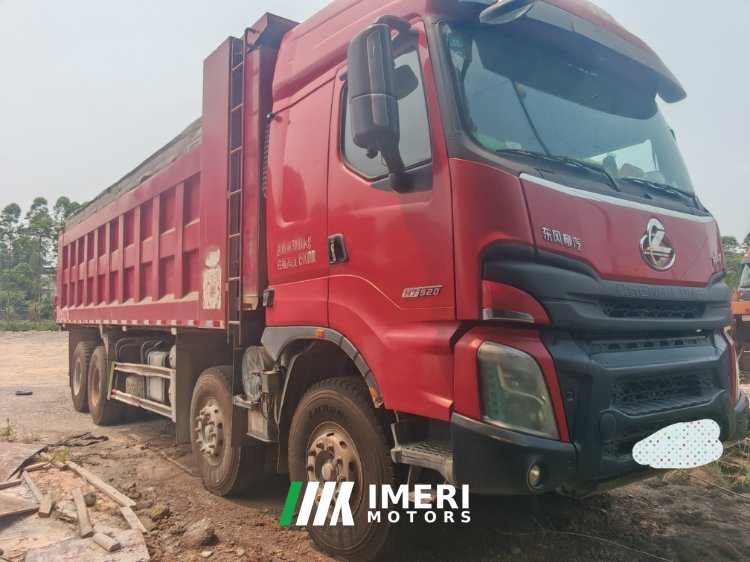 2021 Dongfeng Liuzhou Chenglong H7 520 hp 8X4 8.2 m