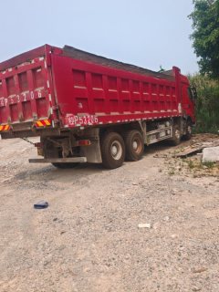 Dongfeng Liuzhou Chenglong H7 520 hp 8X4 8.2 m - фото 4