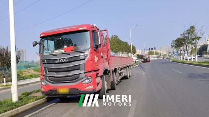 2020 JAC Gallop Gelfa A5 350 hp 8X4 9.5 m