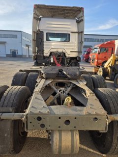 Sinotruk Hohan J7G 400 hp 6X4 - фото 5