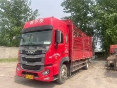 JAC Gallop Gelfa A5 290 hp 4X2 6.8 m - фото 1