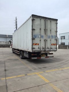 Shacman Delong L5000 260 hp 4X2 9.8 m - фото 3