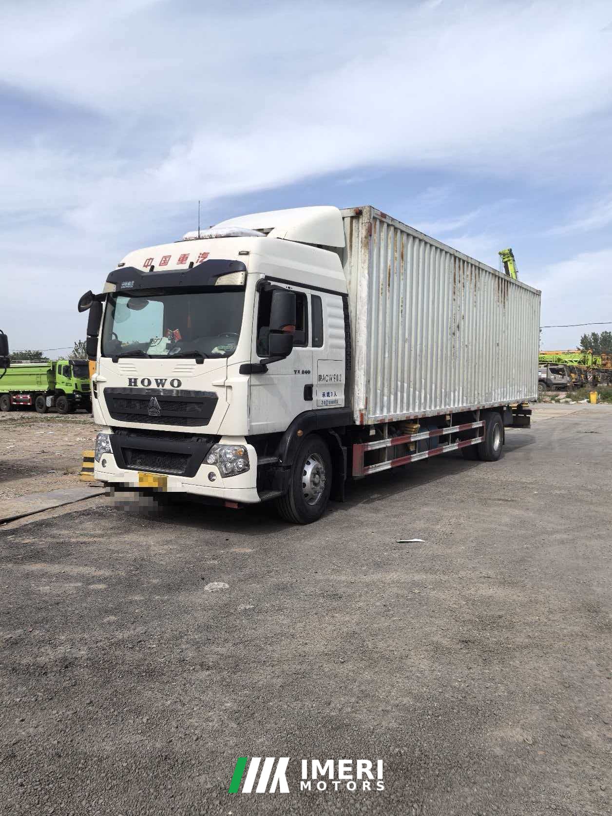 2021 Sinotruk HOWO TX7 240 hp 4X2 9.92 m