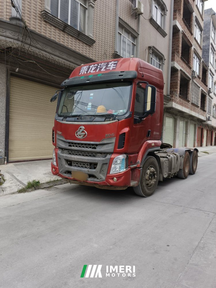 Dongfeng Liuzhou Chenglong H5 375 hp 6X4 - грузовик из Китая