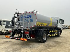 Dongfeng Duolika D9 230 hp 4X2 - фото 7