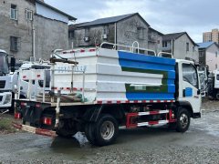 Sinotruk Huawei HOWO chassis 130 hp 4X2 - фото 5
