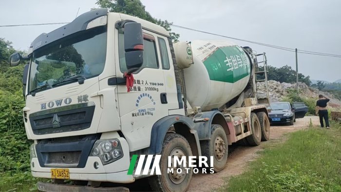 2020 Sinotruk HOWO T5G 340 hp 8X4