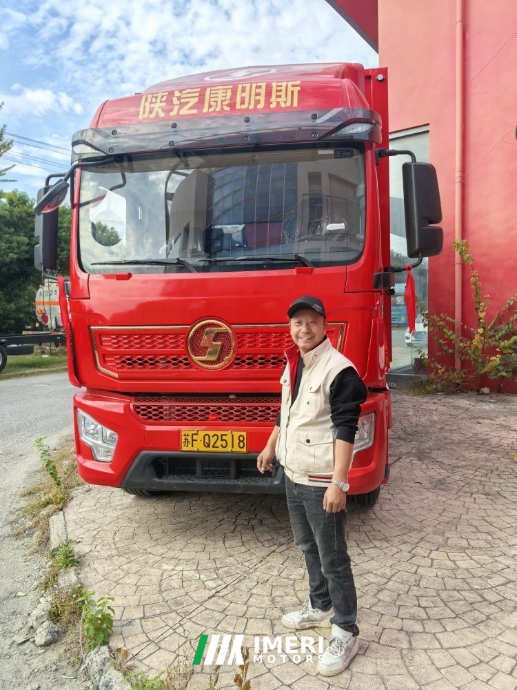 2025 Shacman 240 hp 4X2 7.9 m
