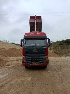 Dongfeng Liuzhou Chenglong H7 460 hp 6X4 - фото 1