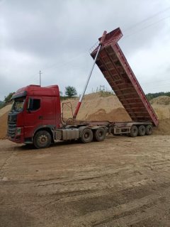 Dongfeng Liuzhou Chenglong H7 460 hp 6X4 - фото 3