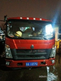 SINOTRUK HOWO Light Duty Truck Commander 160 hp 4X2 4.2 m - фото 1