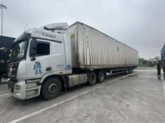 Foton Auman GTL 510 hp 6X4 - фото 1