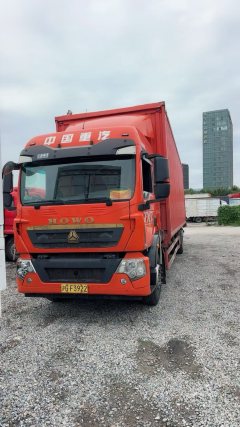 Sinotruk HOWO TX7 270 hp 4X2 9.52 m - фото 5