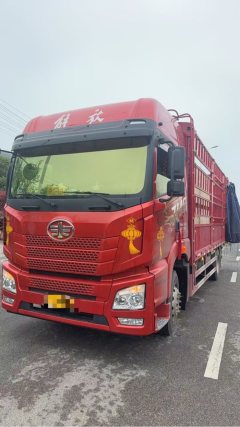 FAW Jiefang JH6 320 hp 4X2 6.75 m - фото 1