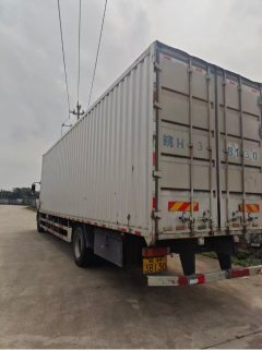 Dongfeng Tianjin KR 290 hp 4X2 9.8 m - фото 4