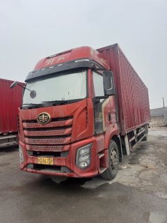 FAW Jiefang J6G 320 hp 4X2 9.75 m - фото 2