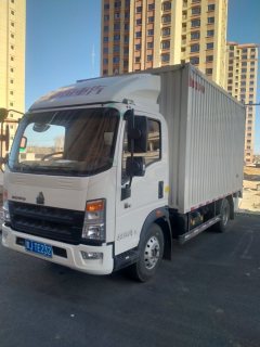 Sinotruk HOWO MATE 290 hp 4X2 4.2 m - фото 1