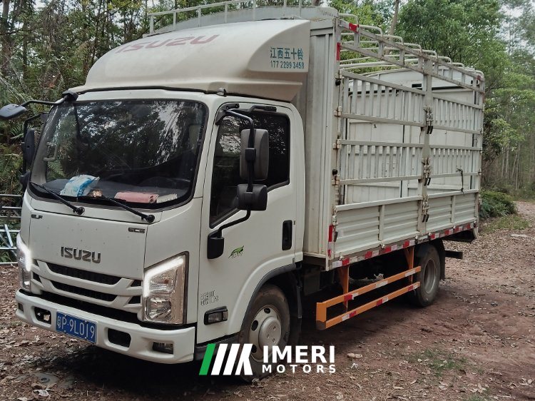 Jiangxi Isuzu EC 127 hp 4X2 4.2 m - грузовик из Китая