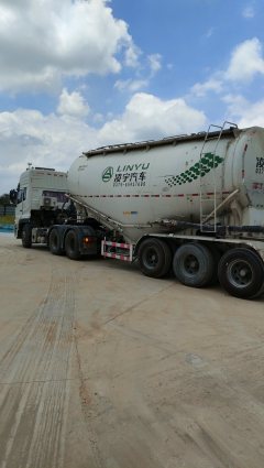 Dongfeng Tianlong 420 hp 6X4 - фото 3