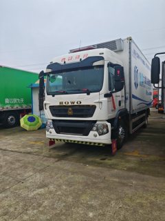 Sinotruk HOWO TX7 255 hp 6.8 m - фото 2