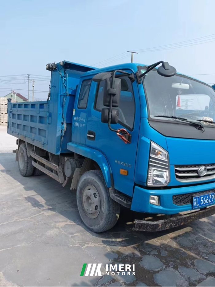 2021 SAIC Yuejin X300 116 hp 4X2 3.8 m