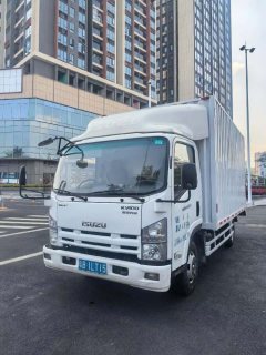 Qingling Isuzu M100 115 hp 4X2 4.13 m - фото 1