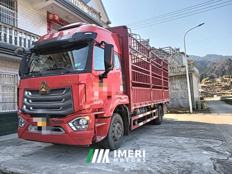 Sinotruk HOWO TS5 270 hp 4X2 6.75 m - грузовик из Китая