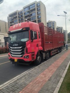JAC Gallop GAC Higer K5 320 hp 8X4 9.6 m - фото 1