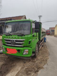 SAIC Hongyan 180 hp 4X2 4.5 m - фото 1