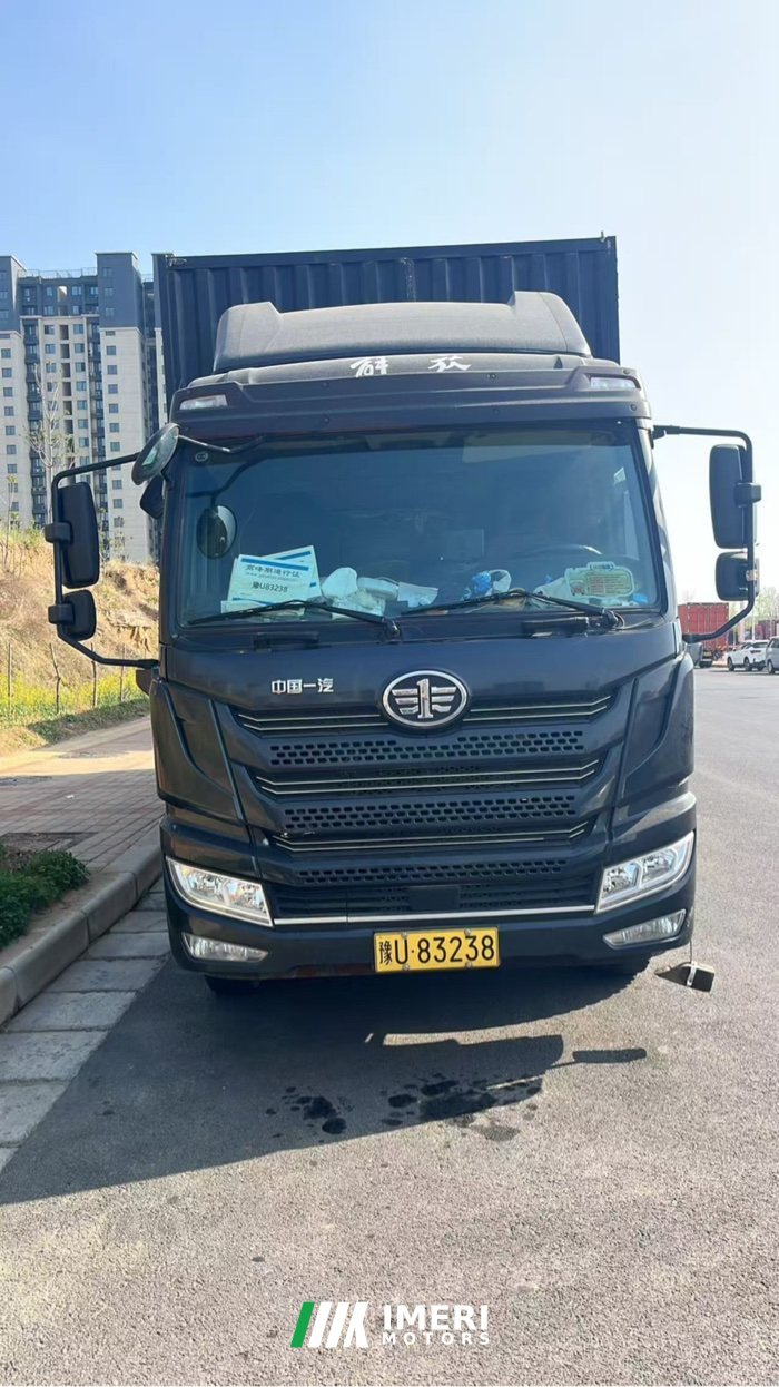 2020 FAW Jiefang J6M 320 hp 8X4 7.6 m