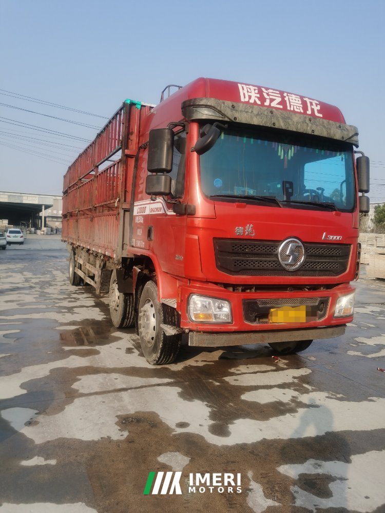 2022 Shacman Delong L3000 270 hp 6X2 9.5 m