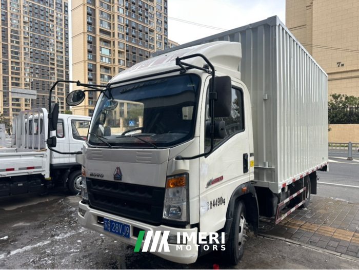 2022 SINOTRUK HOWO Light Duty Truck Dream Chaser 130 hp 4X2 3.3 m